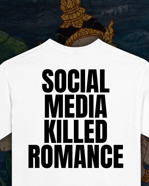 T-shirt - Social Media Killed Romance
